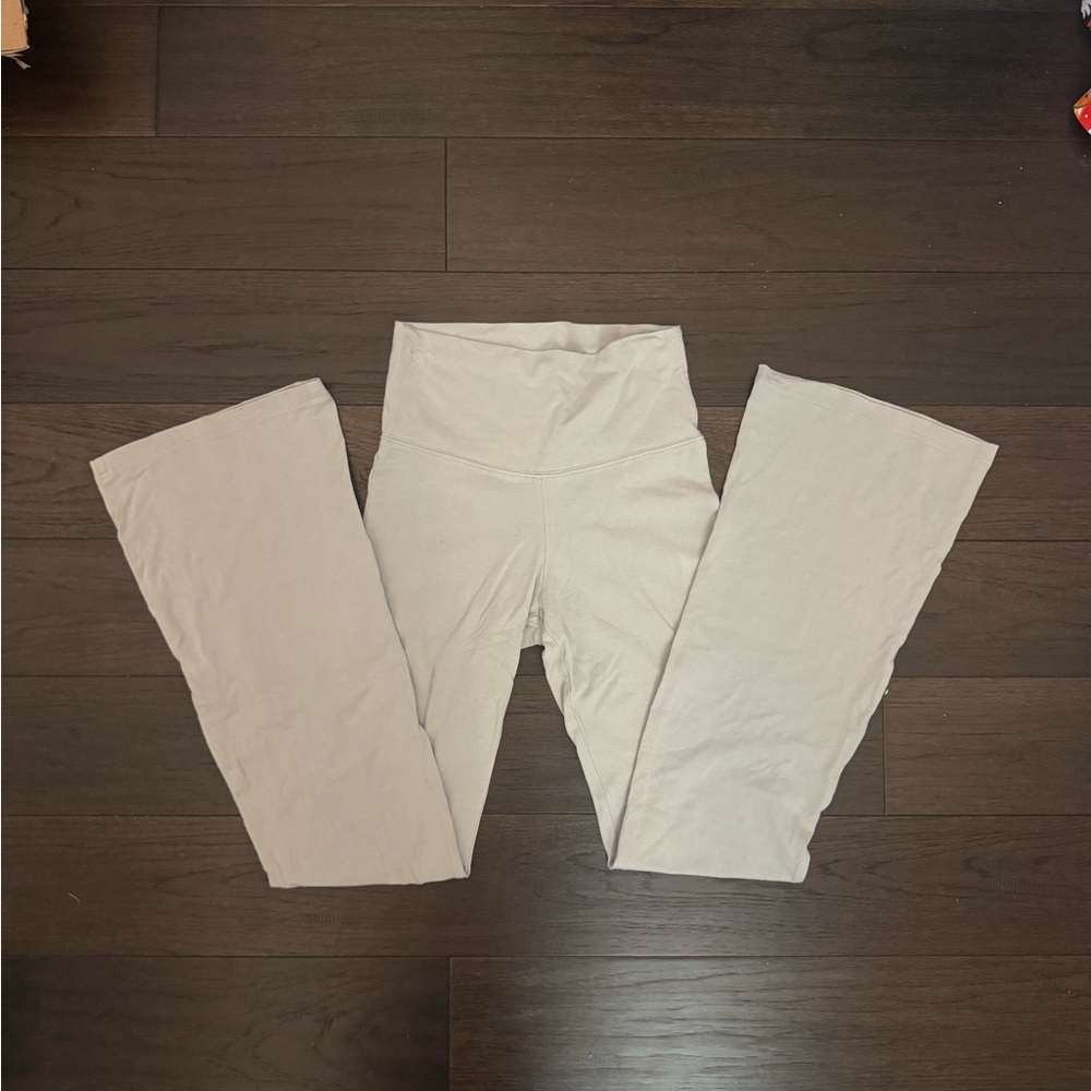 TNA Light Gray Flare Leggings